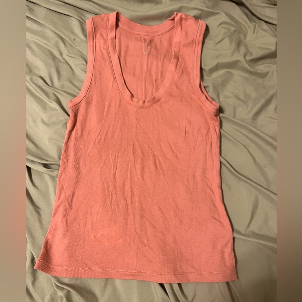 Pink tank top